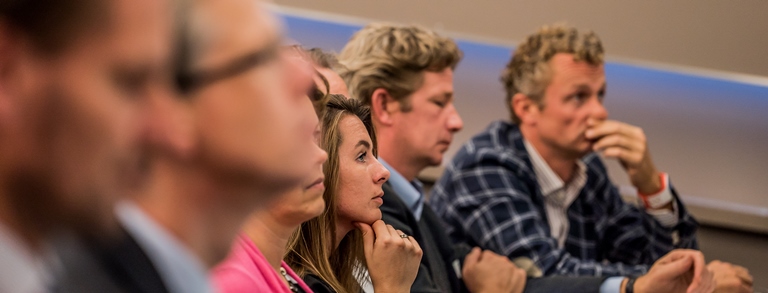 Foto pitches MVO Award 2015 header